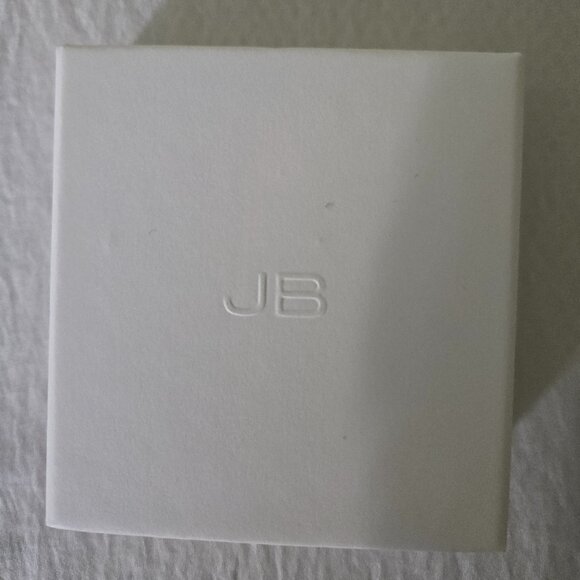 JENNY BIRD PUFFY HEART CHAIN GOLD NECKLACE - Picture 4 of 4